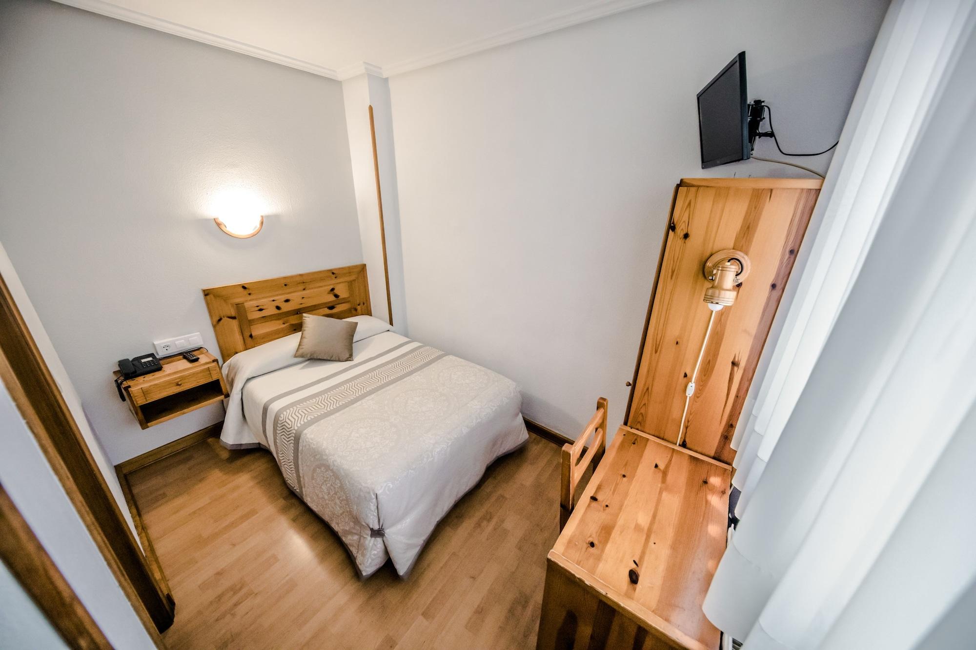 Hotel Alvi Soria Zewnętrze zdjęcie