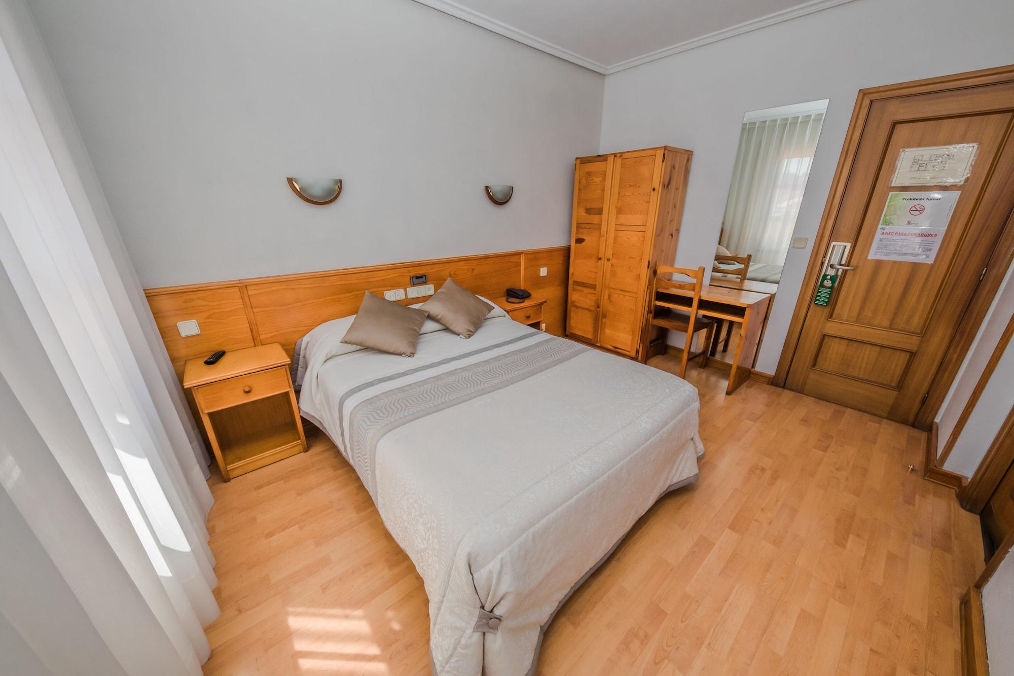 Hotel Alvi Soria Zewnętrze zdjęcie