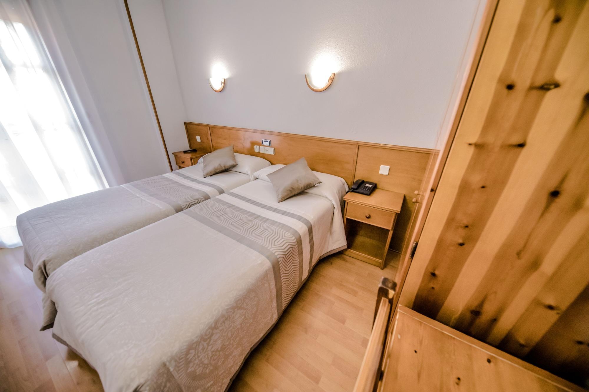 Hotel Alvi Soria Zewnętrze zdjęcie